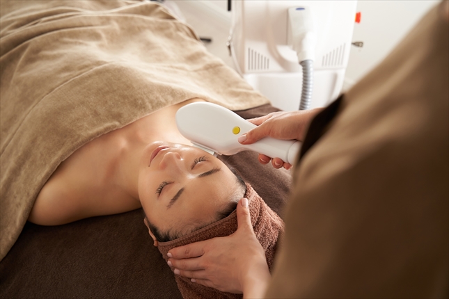 フォトフェイシャルしてもらう人